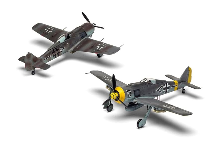 丸鷹R/Cモデル 1/7 フォッケウルフ Fw-190A-8 新品未組み立て フォッケウルフ Fw190A-8/F-8 | プラモデル - 模型店けい・くら
